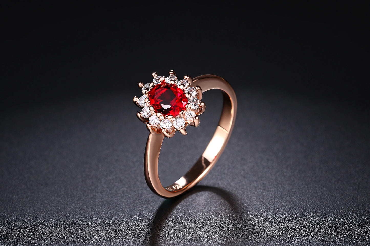 Eternal Heirloom

Kalt wie Marmor. Warm wie Erinnerung.
Eternal Heirloom trägt den Geist alter Paläste –
wo Silber im Kerzenlicht glüht und Gold den Atem des Winters fängt.
Ein Symbol für Herkunft, Ruhe und stille Macht.